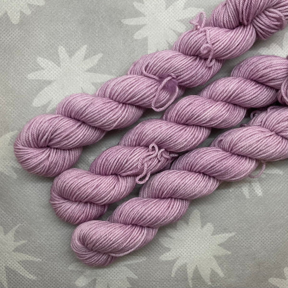 Strawberry Qwik Venti Practicality 75/25 Mini Skein