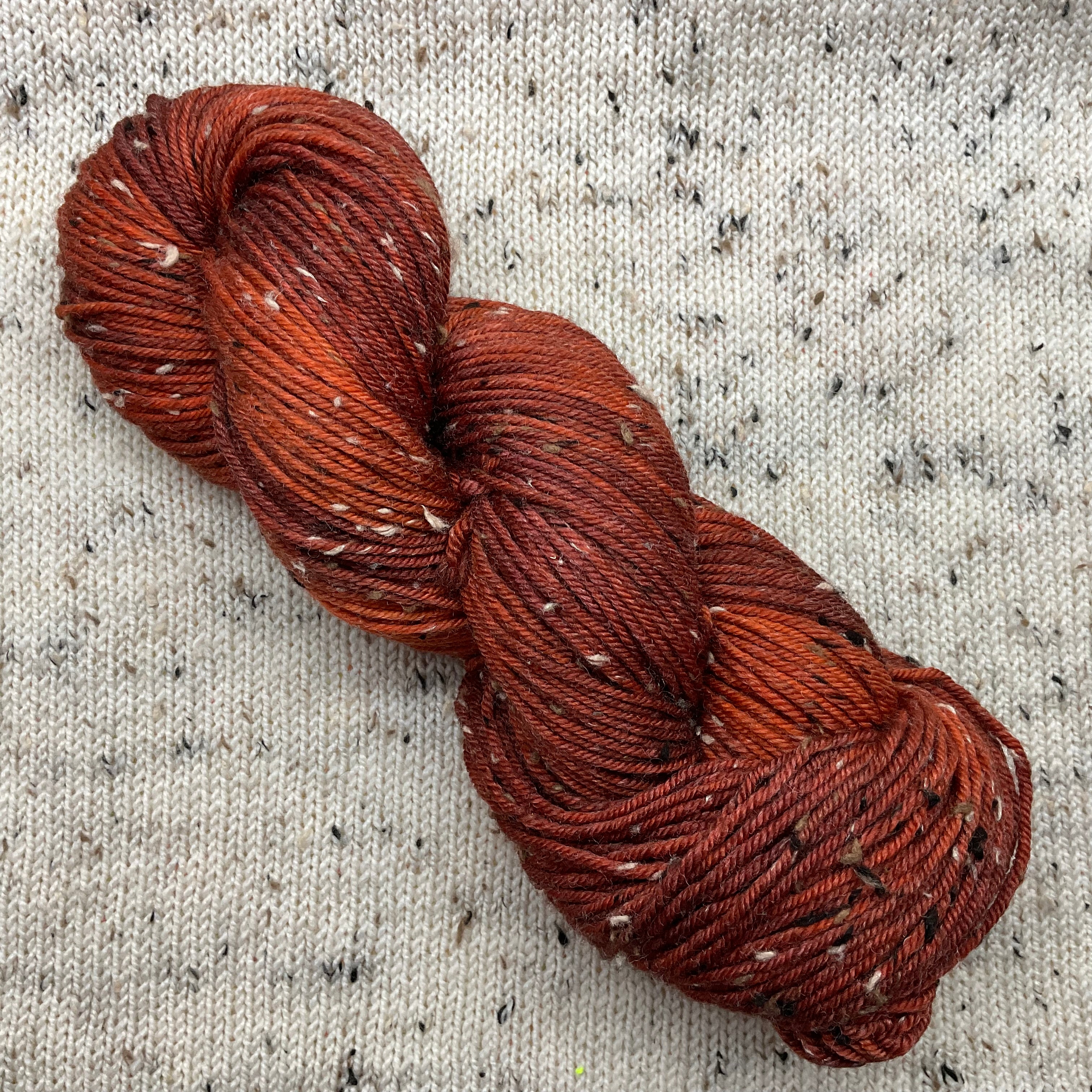 Maple Yarn Maple Pecan Traditional Tweed DK – Marianated Yarns