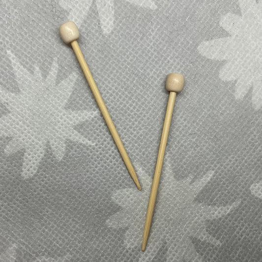 Little Knitting Needles for Gnarina