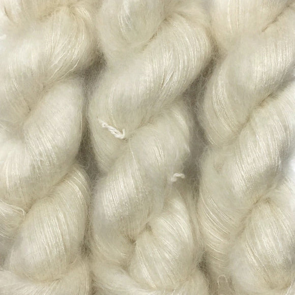 Bumble (off white) 20g Silk/Mohair Mini