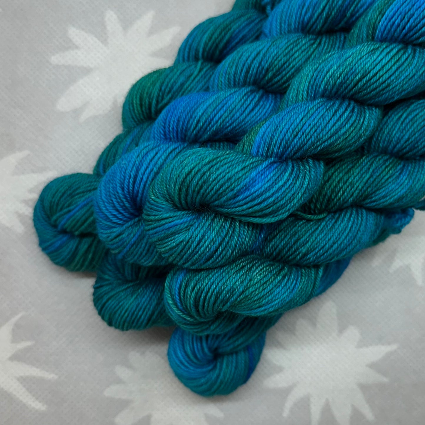 Tidal Pool Venti Practicality 75/25 Mini Skein